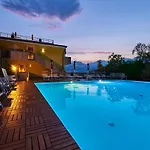 Smeralda Μαλτσεζίνε