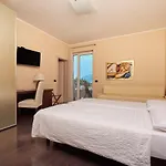 Smeralda 3* Μαλτσεζίνε