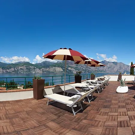 Smeralda 3* مالتشيزينيه