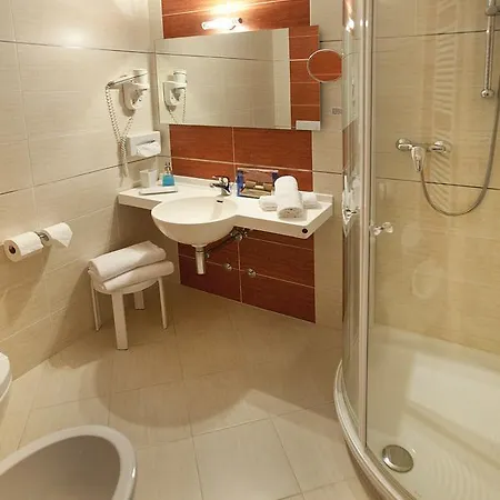 فندق Smeralda 3*