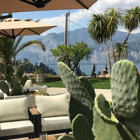 Smeralda 3* مالتشيزينيه