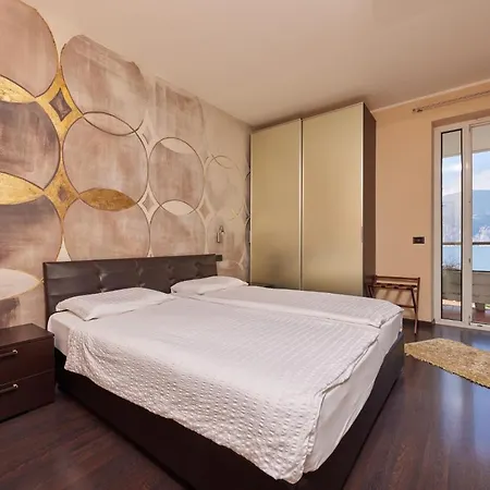 Hotel Smeralda 3*