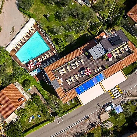 Smeralda Hotel 3*
