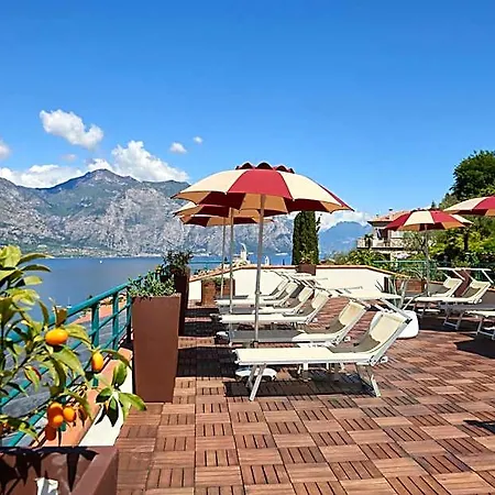 Smeralda Hotel 3*