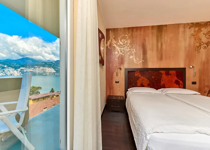 Smeralda Hotell 3*